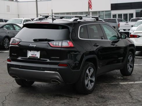Used 2019 Jeep Cherokee Limited w/ Technology Group image 11