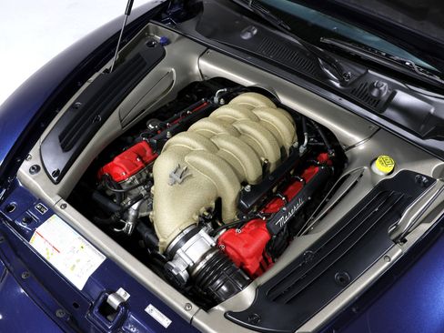 Used 2004 Maserati Coupe image 6