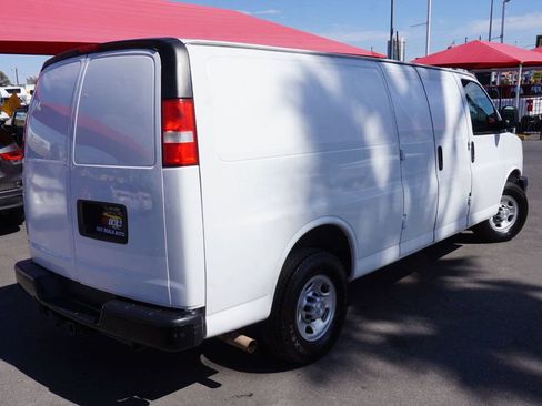 Used 2018 Chevrolet Express 2500 Extended w/ Communications Package RWD image 6