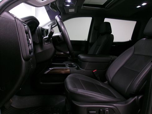 Used 2021 Chevrolet Silverado 1500 LT Trail Boss w/ Convenience Package II AWD/4WD image 9