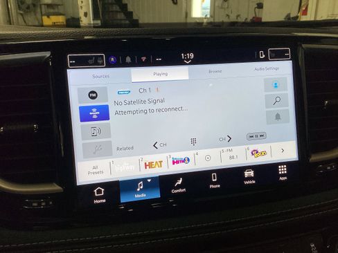 New 2026 Chrysler Pacifica Select image 27