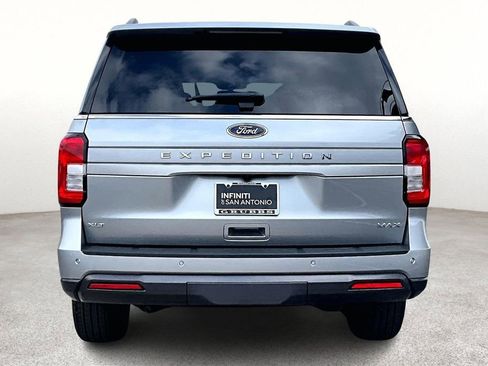 Used 2024 Ford Expedition Max XLT image 7