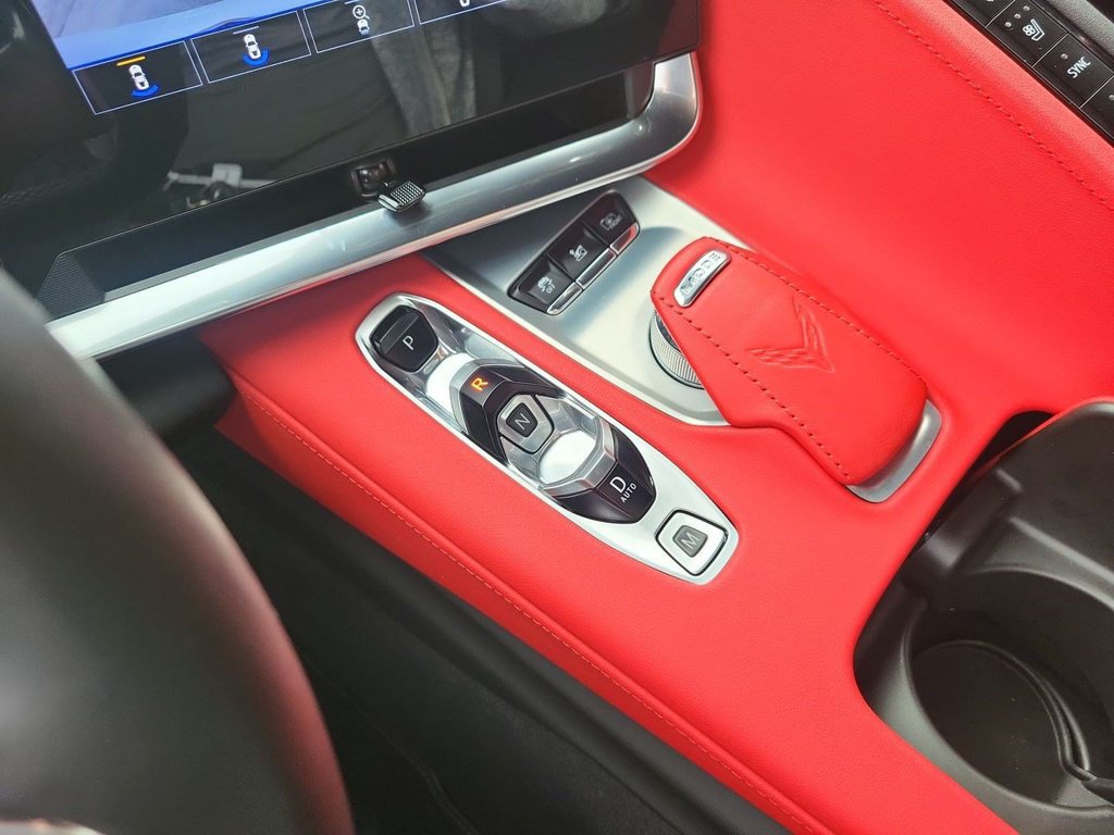 Used 2021 Chevrolet Corvette Stingray Preferred Cpe w/ Z51 Performance Package RWD image 15