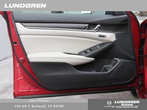 Used 2019 Honda Accord EX-L image 12