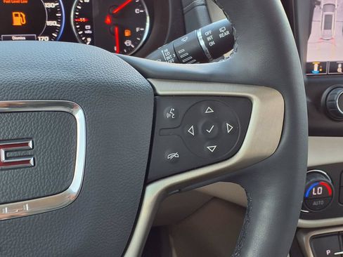 Used 2024 GMC Terrain Denali w/ Denali Premium Package AWD/4WD image 16