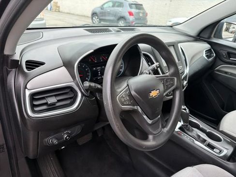 Used 2018 Chevrolet Equinox LS FWD image 14