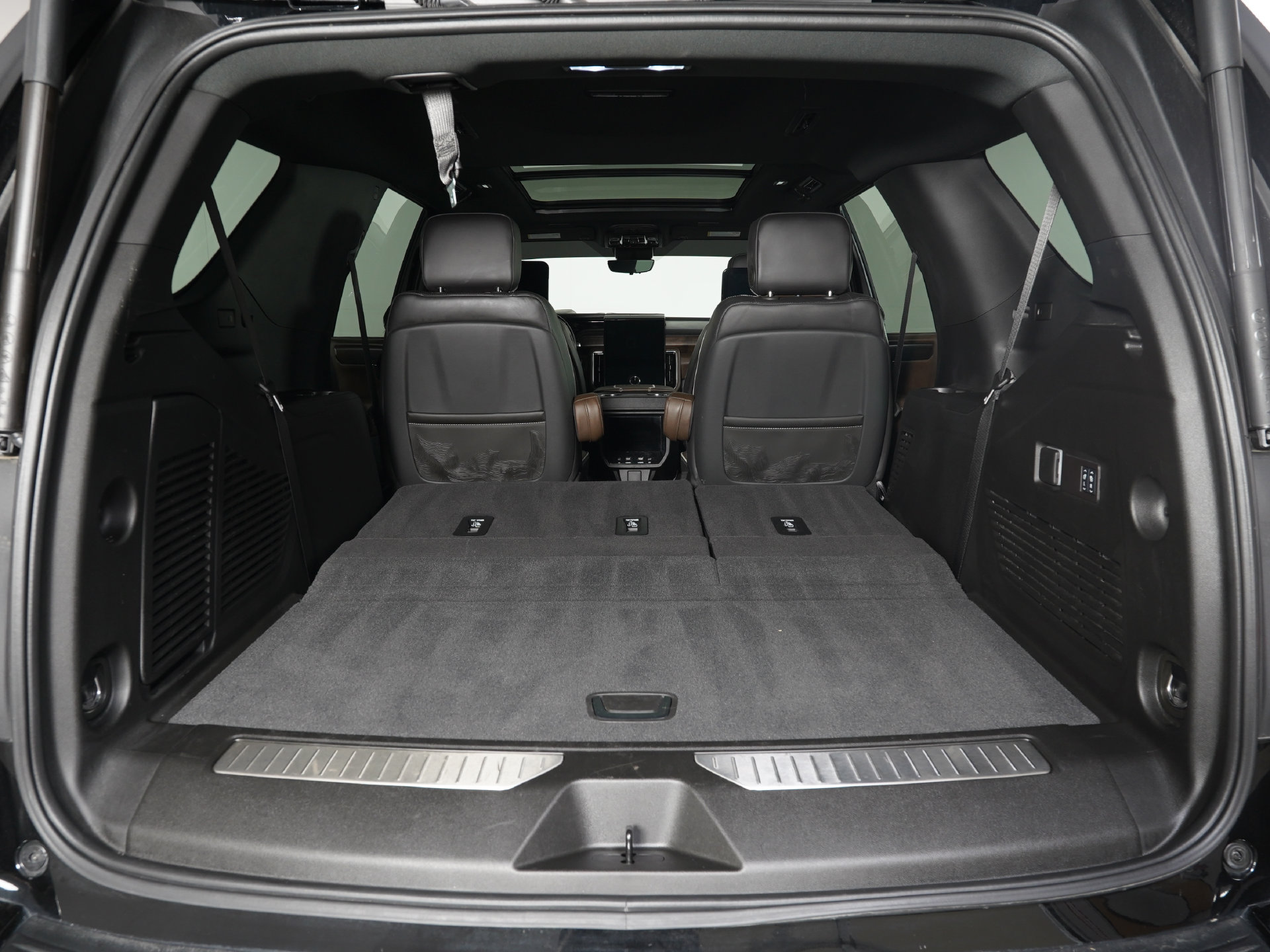 Used 2026 GMC Yukon Denali Ultimate AWD/4WD image 14