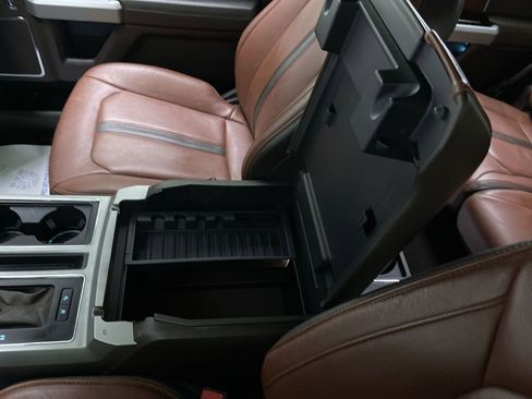 Used 2018 Ford F150 King Ranch w/ Equipment Group 601A Luxury image 26