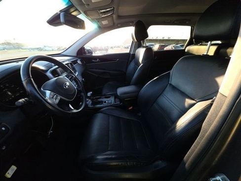 Used 2020 Kia Sorento SX image 3