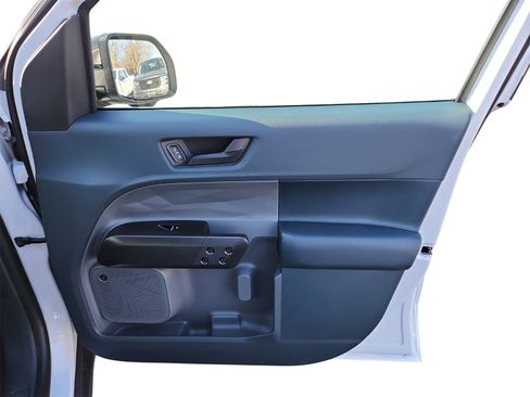 New 2025 Ford Maverick Lariat w/ Black Appearance Package image 25