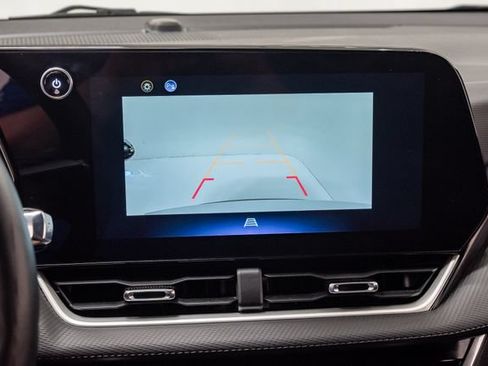 Used 2025 Chevrolet Equinox LT FWD image 14