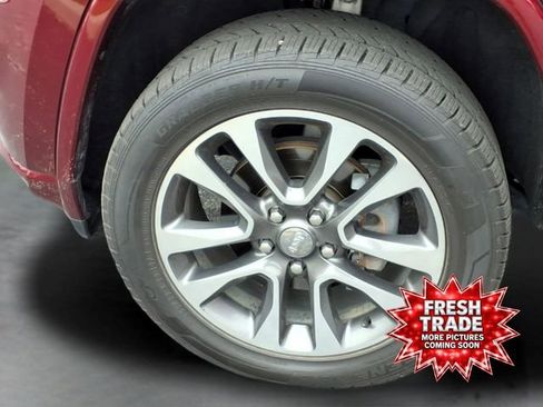 Used 2018 Jeep Grand Cherokee Overland AWD/4WD image 20