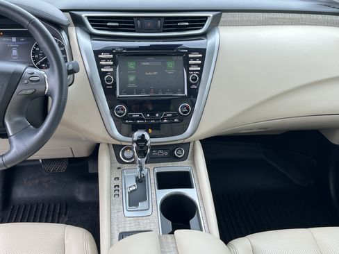 Used 2020 Nissan Murano SL w/ Moonroof Package AWD/4WD image 18