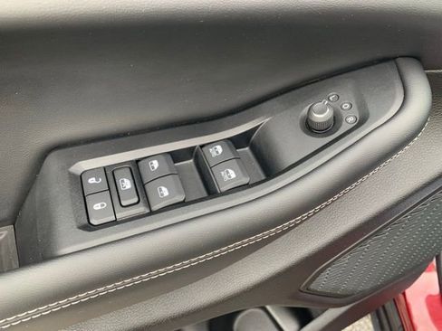 Used 2023 Jeep Grand Cherokee Altitude image 10