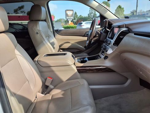 Used 2018 GMC Yukon SLT w/ Open Road Package image 26