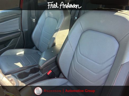 Used 2025 Volkswagen Jetta GLI Autobahn w/ GLI Black Package FWD image 13