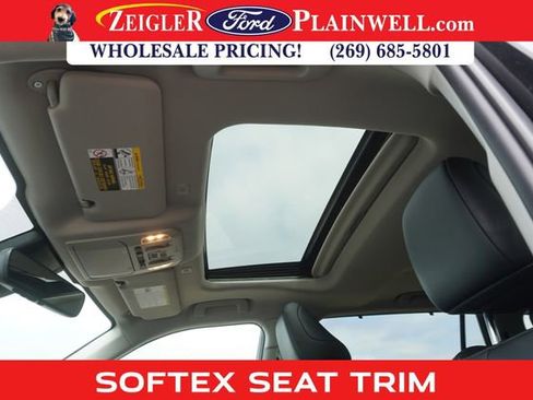 Used 2023 Toyota Highlander XLE image 20