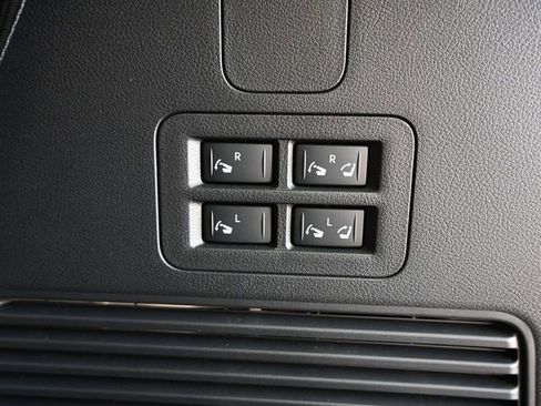 New 2026 Nissan Armada SL w/ Captain's Chari Seat Package image 13