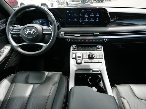 Certified 2025 Hyundai Palisade Calligraphy AWD/4WD image 10