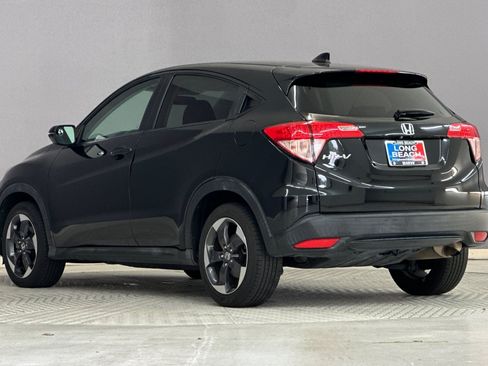 Used 2018 Honda HR-V EX image 3