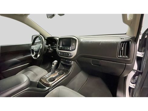 Used 2022 GMC Canyon Elevation image 17