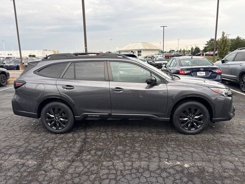 Used 2024 Subaru Outback Onyx Edition AWD/4WD image 2