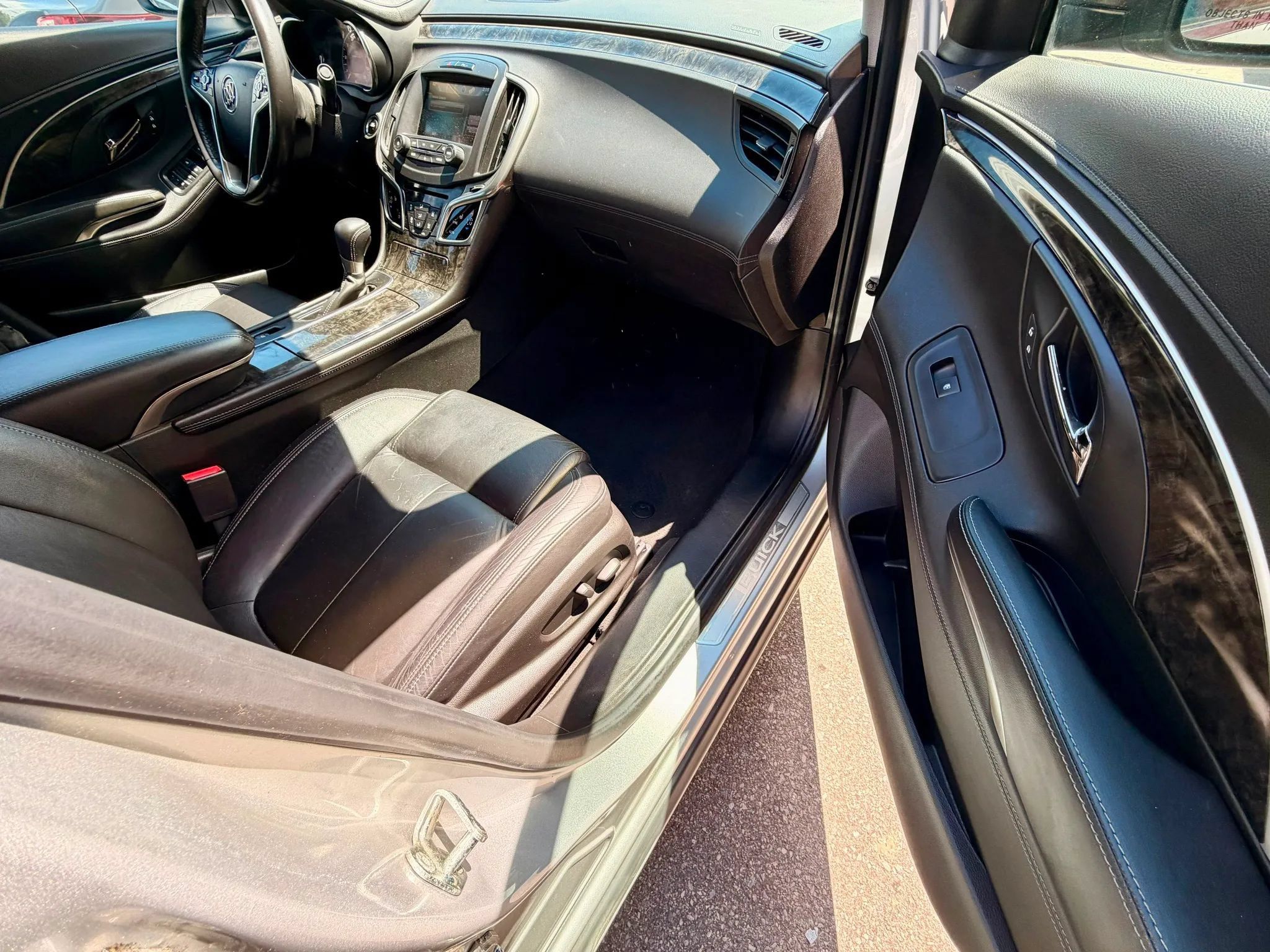 Used 2016 Buick LaCrosse Leather FWD image 8