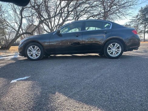 Used 2015 INFINITI Q40 w/ Navigation Package image 2