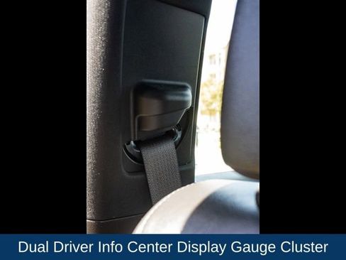 Used 2021 Cadillac XT5 Premium Luxury image 18