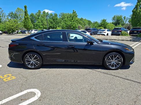 Certified 2025 Lexus ES 300h w/ Premium Package FWD image 8
