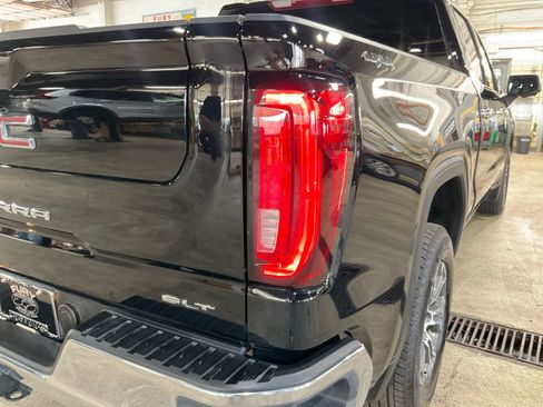 Used 2026 GMC Sierra 1500 SLT AWD/4WD image 23