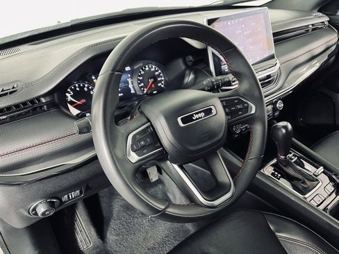 Used 2023 Jeep Compass Trailhawk image 10