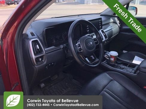 Used 2021 Kia Sorento S w/ Panoramic Sunroof Package image 14