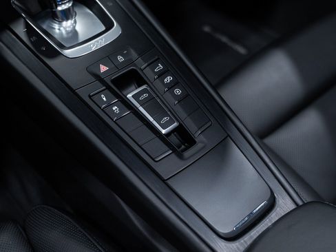 Used 2019 Porsche 911 AWD/4WD image 52