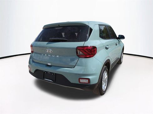 New 2026 Hyundai Venue SE image 5
