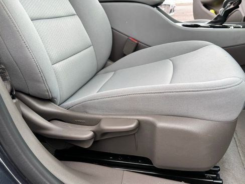 Used 2022 Chevrolet Malibu LS w/ Driver Confidence Package II FWD image 22