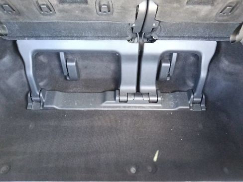 Used 2023 Toyota Sienna XSE FWD image 31