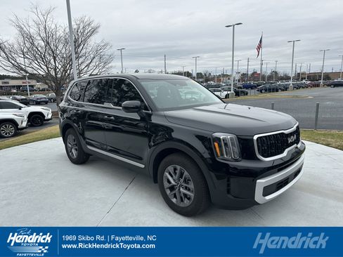 Used 2025 Kia Telluride LX image 1