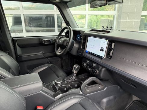 Used 2025 Ford Bronco Badlands AWD/4WD image 47