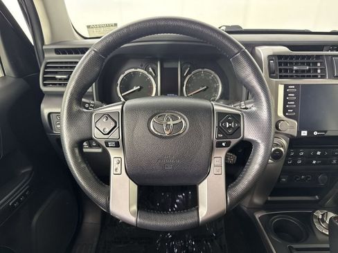 Used 2023 Toyota 4Runner Limited AWD/4WD image 36