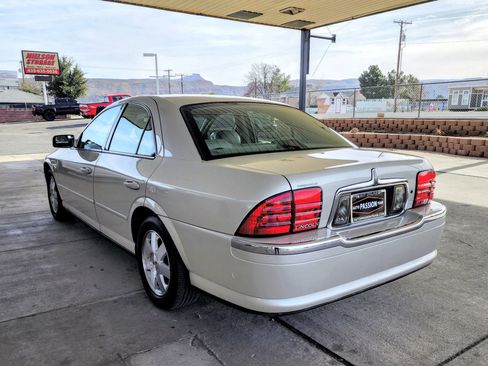 Used 2002 Lincoln LS image 3