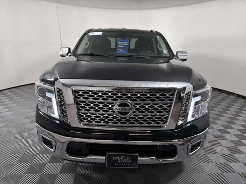 Used 2017 Nissan Titan SL RWD image 2