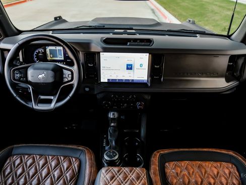 Used 2024 Ford Bronco Big Bend image 32