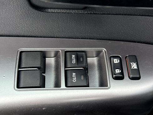 Used 2020 Toyota Sequoia TRD Pro AWD/4WD image 21