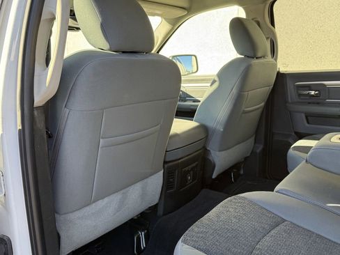 Used 2019 RAM 1500 Big Horn image 31