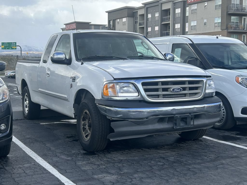 Used 2002 Ford F150 2WD SuperCab image 1