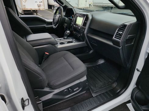 Used 2016 Ford F150 XLT w/ Equipment Group 302A Luxury image 17