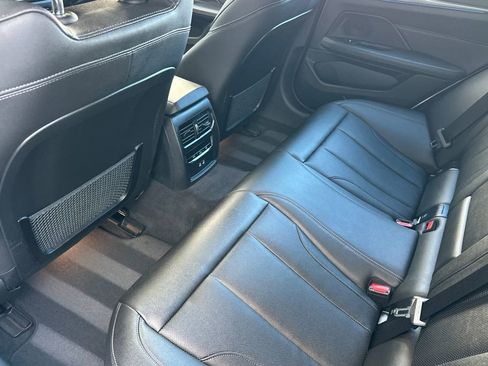 Used 2023 BMW i4 eDrive35 w/ Premium Package RWD image 12