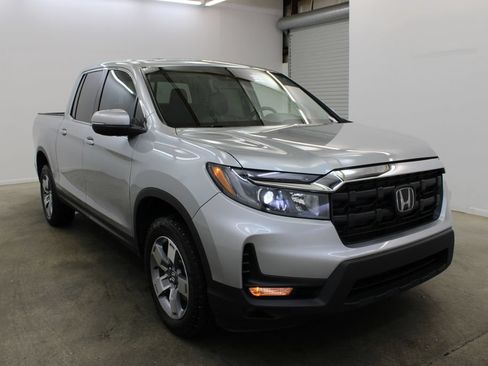 Used 2025 Honda Ridgeline RTL image 6
