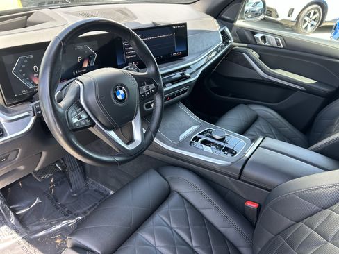 Used 2024 BMW X5 xDrive40i w/ Premium Package AWD/4WD image 18